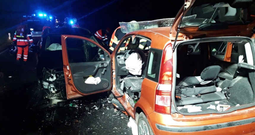 hromadná nehoda u Města Touškova 27.11. - 1., zdrjo-hzspk